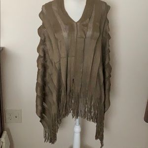 NWT- Artizan Shawl-one size